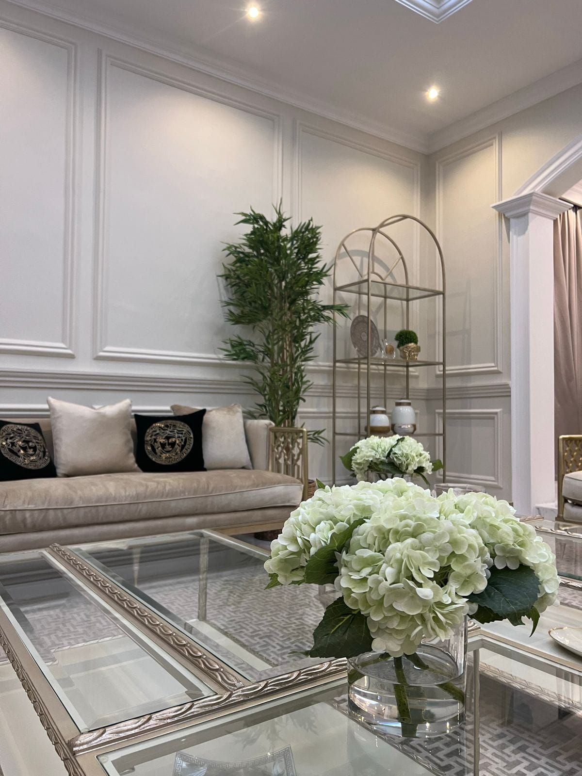 False Ceiling & Wall Molding in Gypsum for home