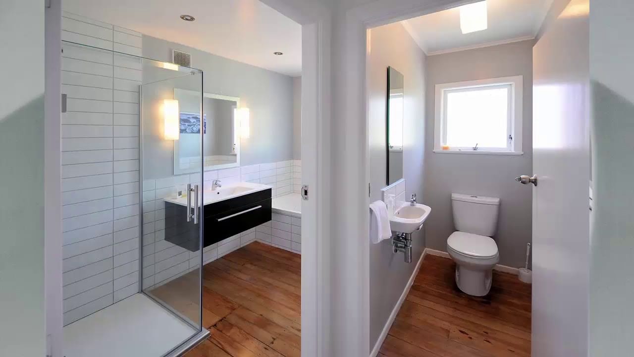 small bathroom renovation in Dubai